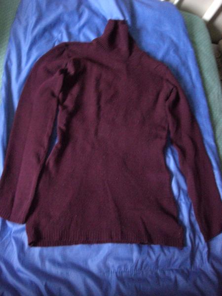 Pull col roulé pourpre
